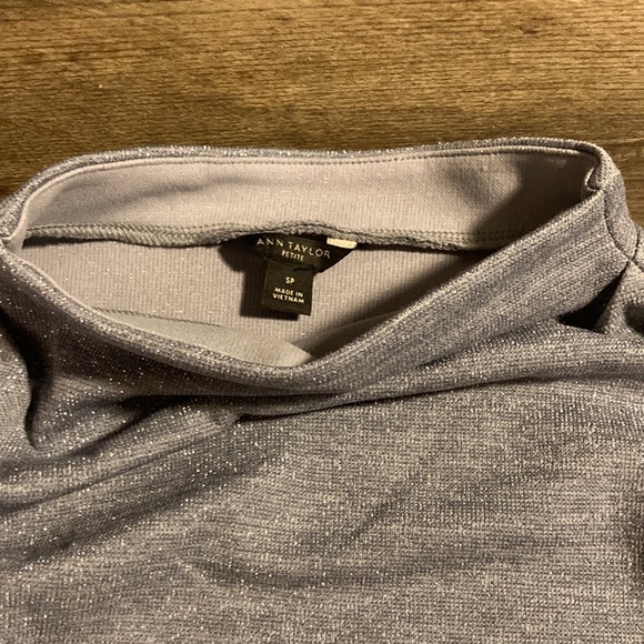 Boat neck too - Picture 2 of 2